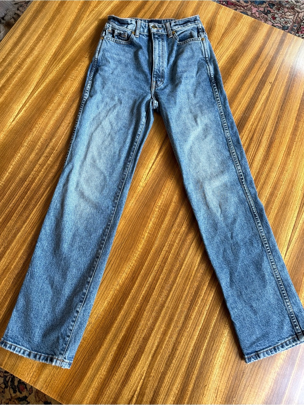 KHAITE Women's Abigail Straight-Leg Jeans - Picture 2 of 10